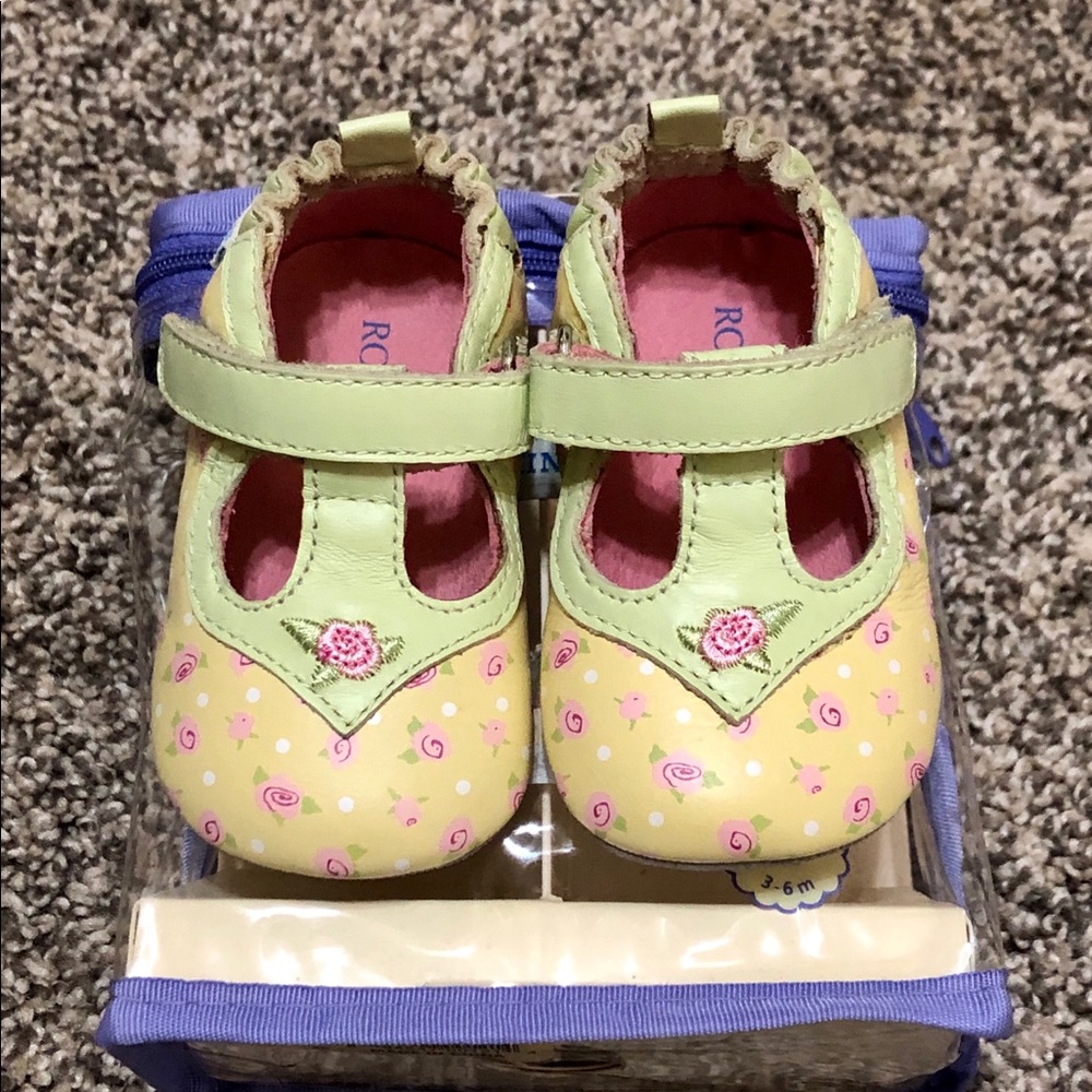 NEW Robeez Rosette Pastel Yellow Leather Shoes